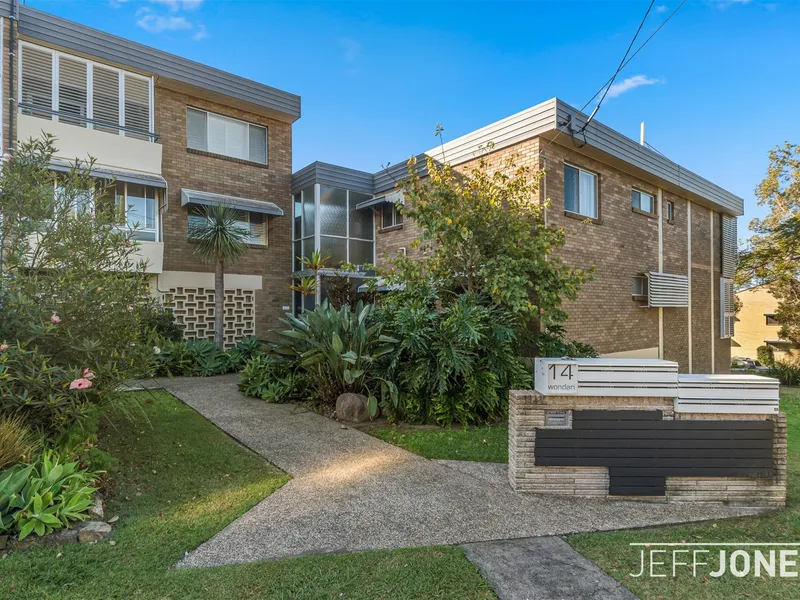 Three Bedroom Hideaway In Coorparoo