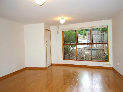 Pet Friendly Immaculate 3 Bedroom Unit - Balwyn High School Zone