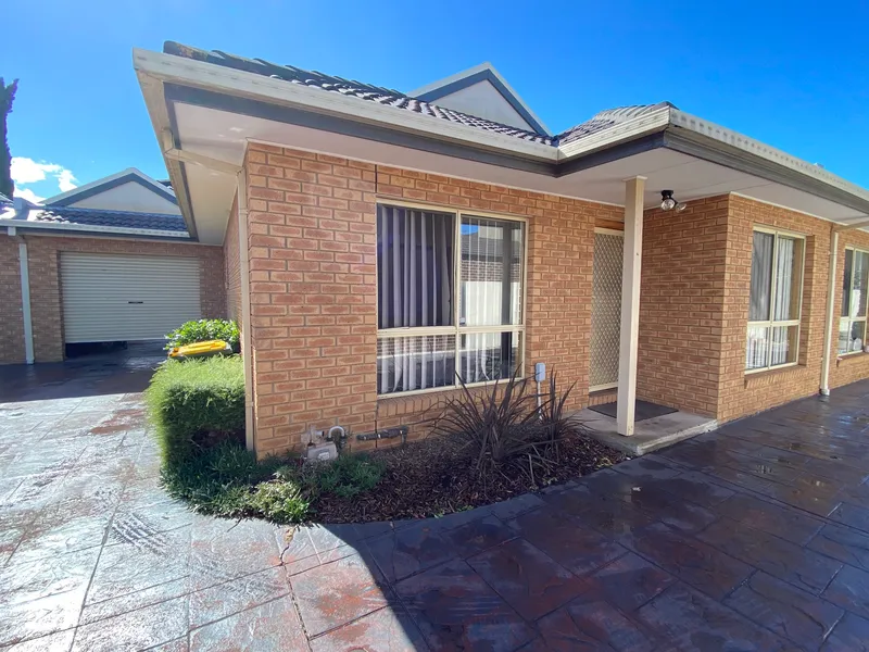 Spacious Villa Unit!!