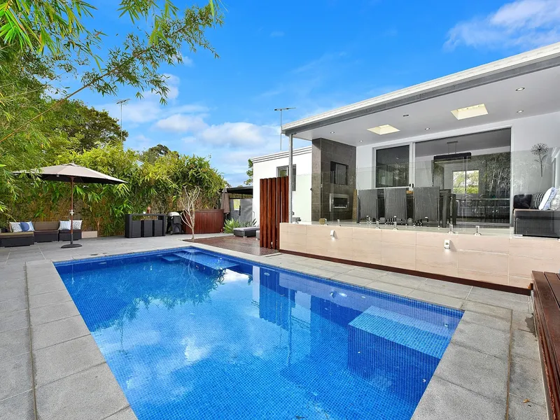 BEAUTIFULLY PRESENTED HOME IN SORT OUT LOCATION