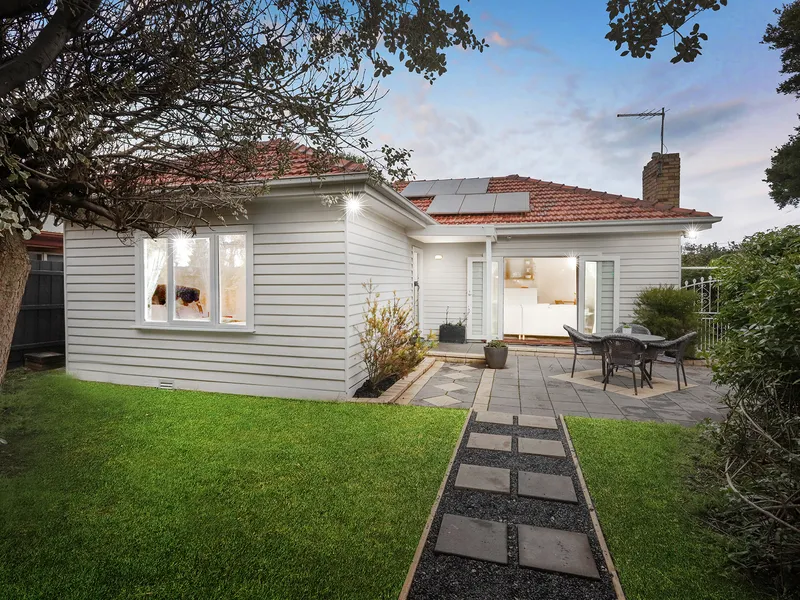 Character That's Clever, Style That's Smart