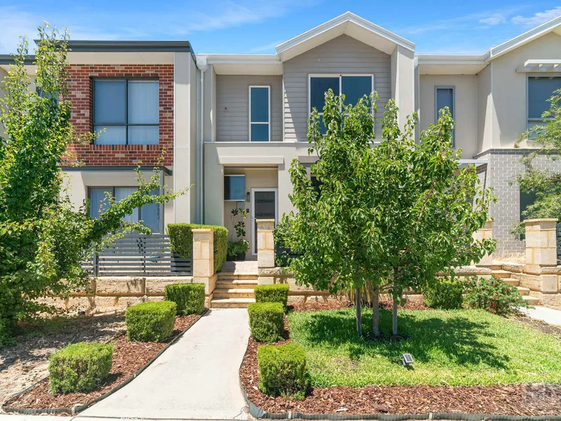 Stunning Townhouse Living