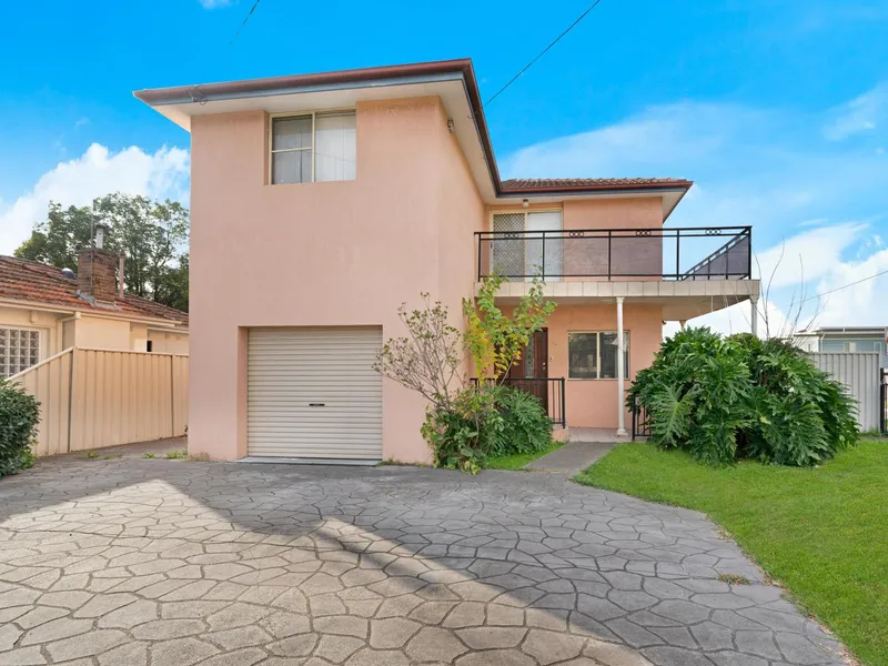 Huge 5 bedroom family home