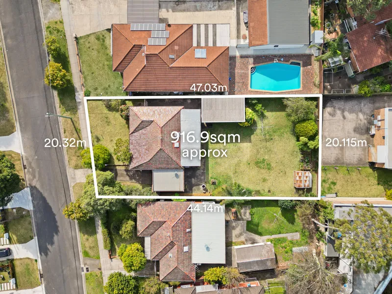 Deceased estate placed on level 916sqm