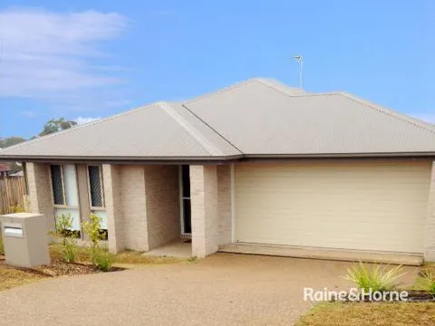 BRIGHT AND AIRY NEW 4 BEDROOM HOME