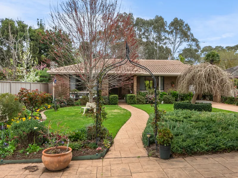 Charming 3-Bedroom Home in Golden Square