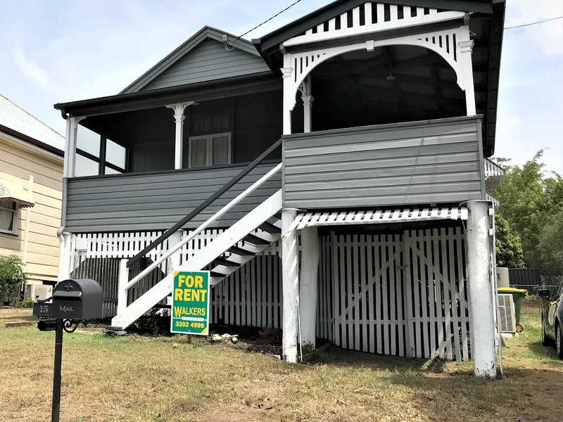 WALKING DISTANCE TO HOSPITAL