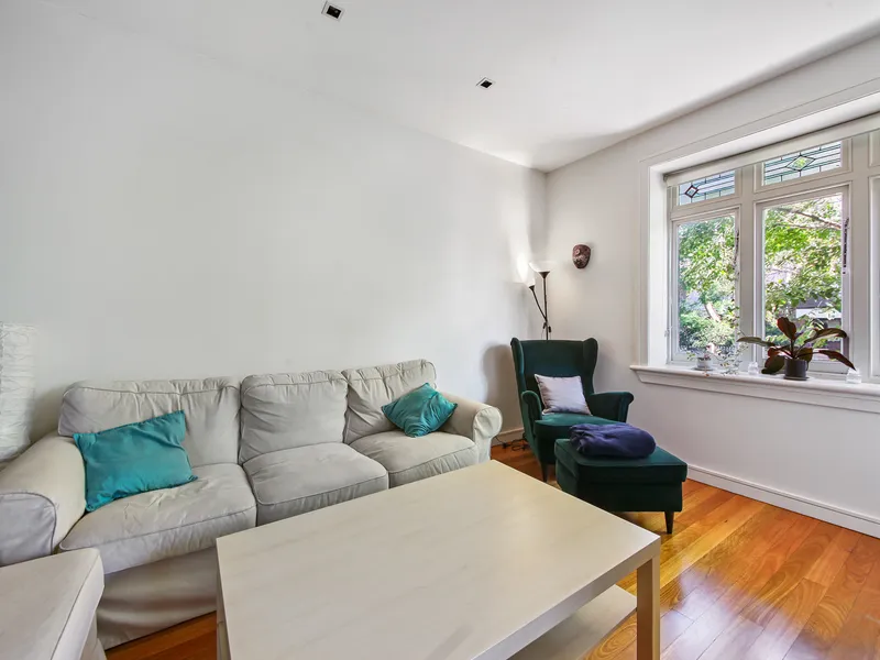 Modern Renovated Two Bedroom Garden Apartment