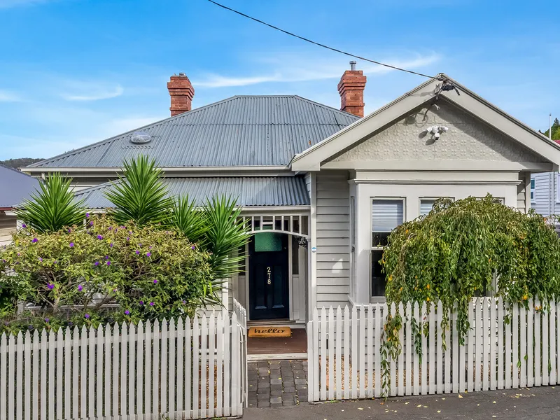Charming Federation Home in Sought After Location