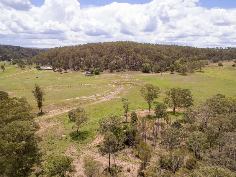 Ultimate Lifestyle Property - Approx. 100 Acres + Shed + Dam + Bore!