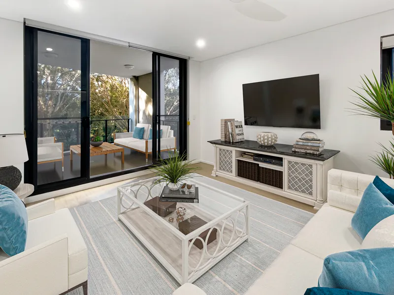 Twin Balconies & Parkland Views !