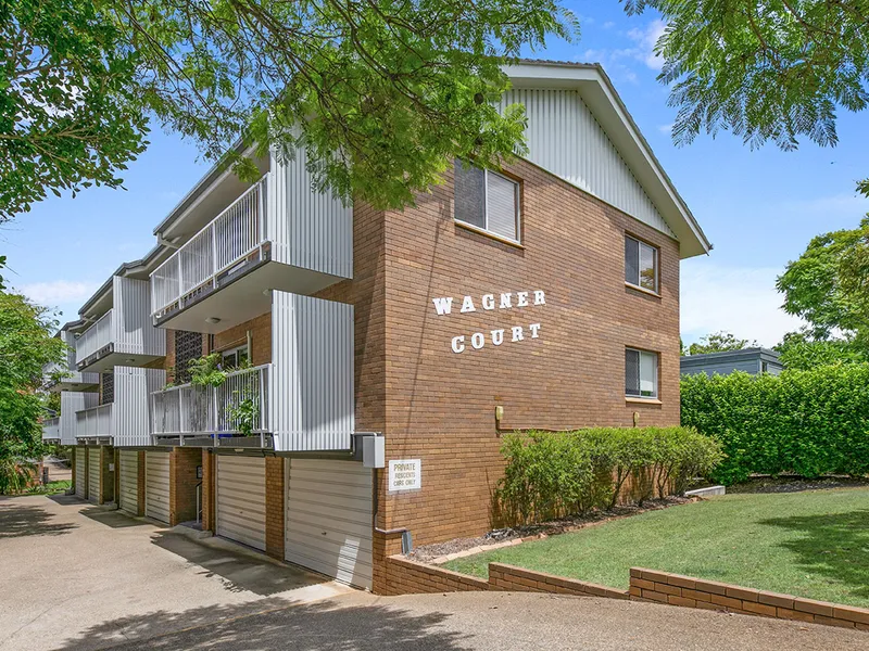 Two-bedroom apartment, seven kilometres from Brisbane’s CBD