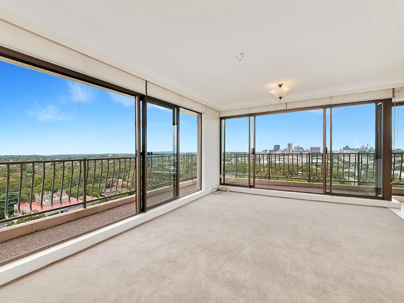 Perfect Aspect with Uninterrupted City & District Views