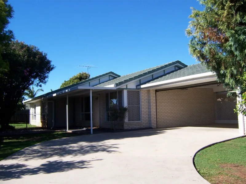 700m2 ROOM FOR THE PETS & THE VEGGIE GARDEN