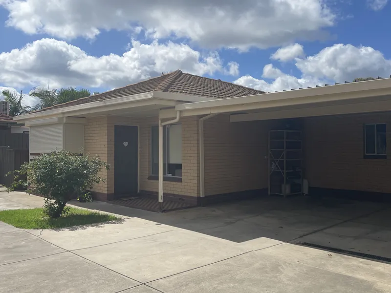 🏡 Charming 2-Bedroom Unit with Modern Comforts!