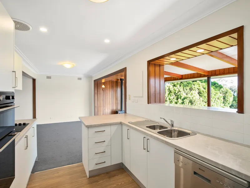Family Home Overlooking Bushland