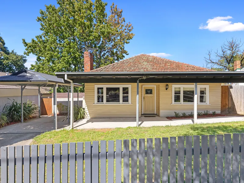 Character, Entertainers Delight 