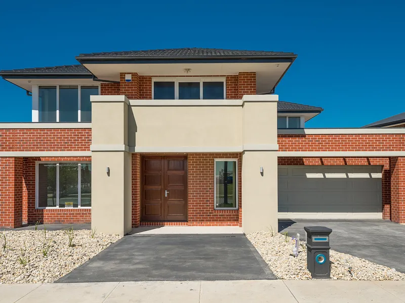 Spectacular 5 Bedroom Home