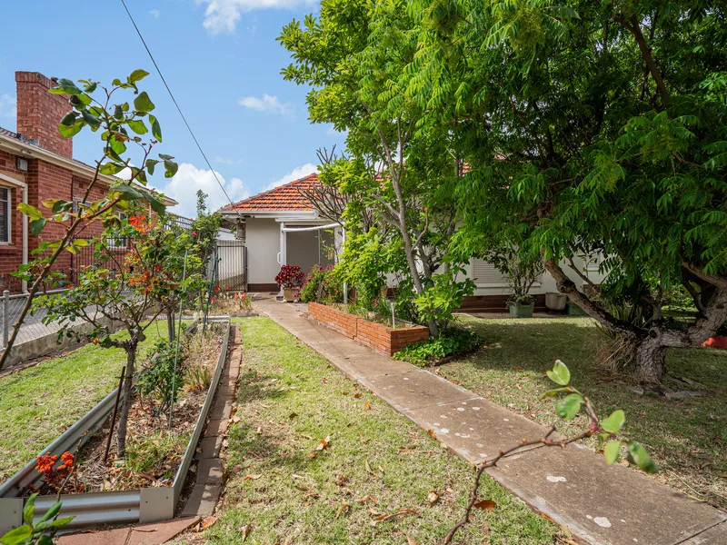 2-Bedroom Charming and Lovely Rental House in Vale Park