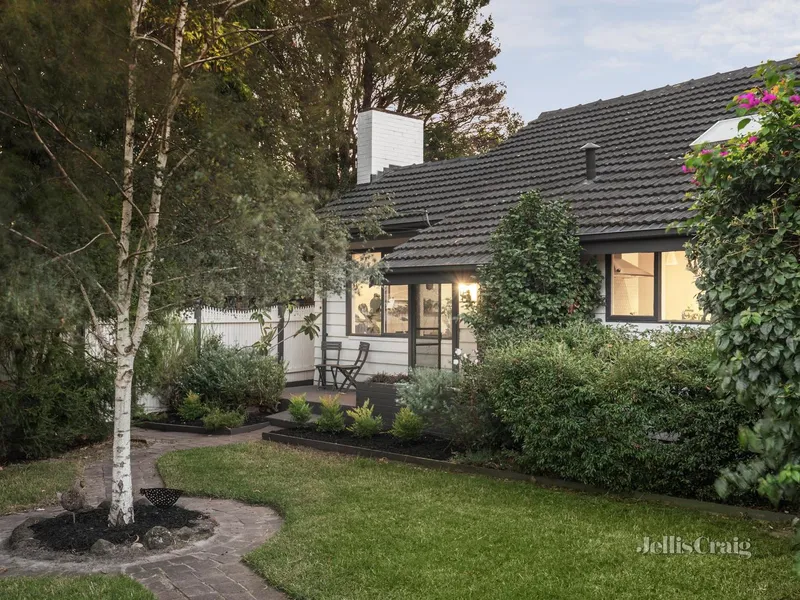 Smart & Sophisticated Family Spaces in a Sought-After Enclave