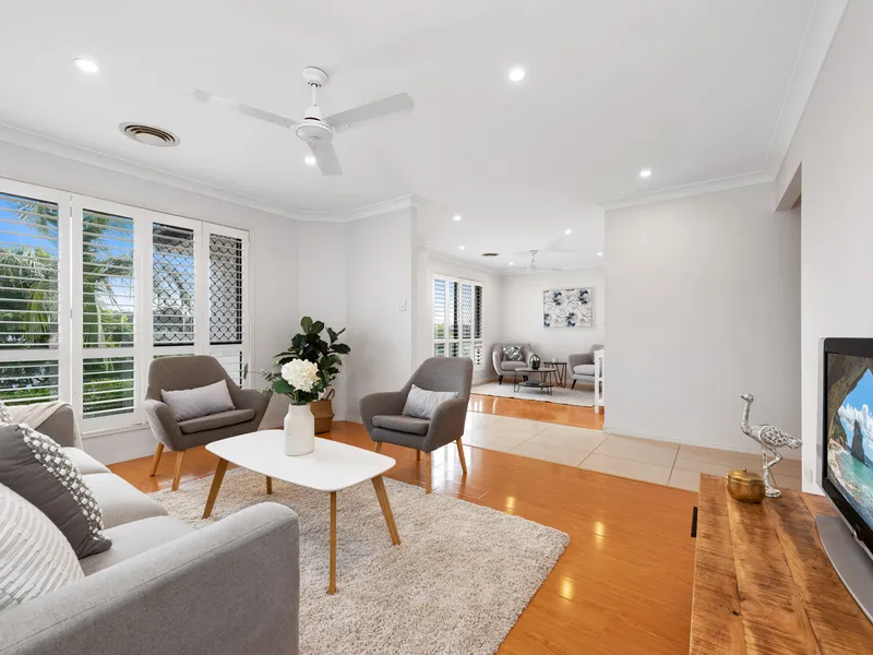 Luxury lowset in the Mansfield State School catchments