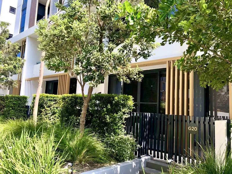 FULL furnished brand new luxury 3 bedrooms near UNSW and Eastgardens shopping mall