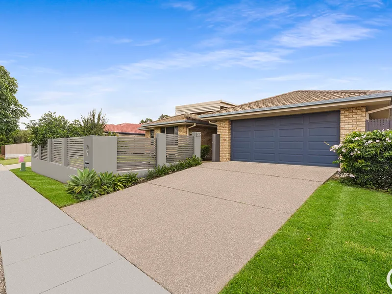 Large Family Home With Pool