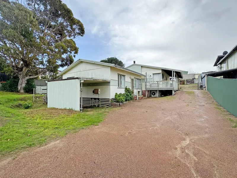 Proudly listed by Keith Ogley and Julie Jackson, Elders Real Estate Esperance