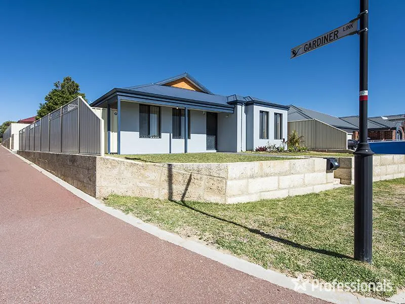 GREAT LOCATION - LOW MAINTENANCE LIFESTYLE