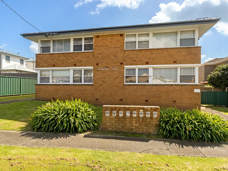 Refreshed flat in village centre