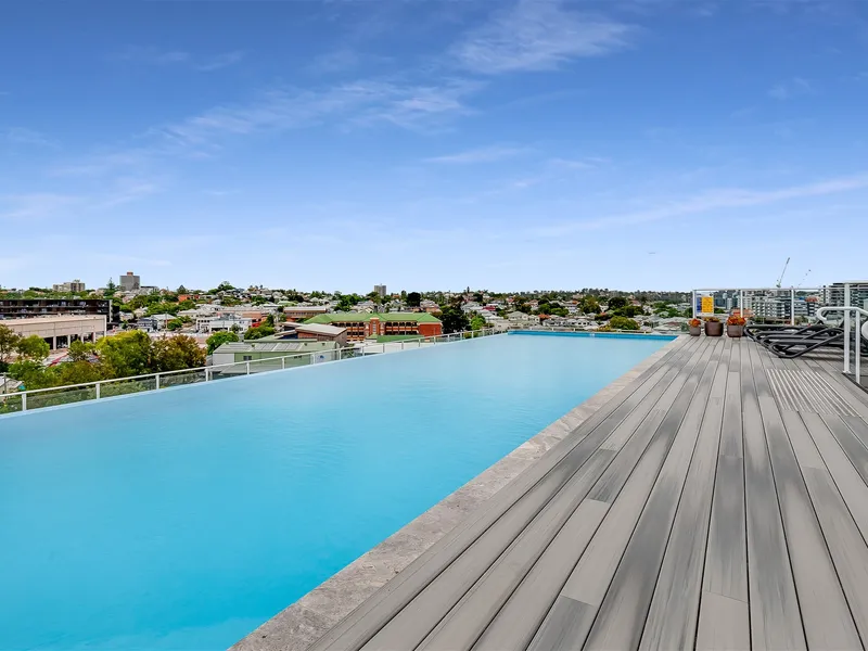 Furnished 1-Bedroom Apartment - walk to schools, bars/cafes, public transport and the Brisbane River