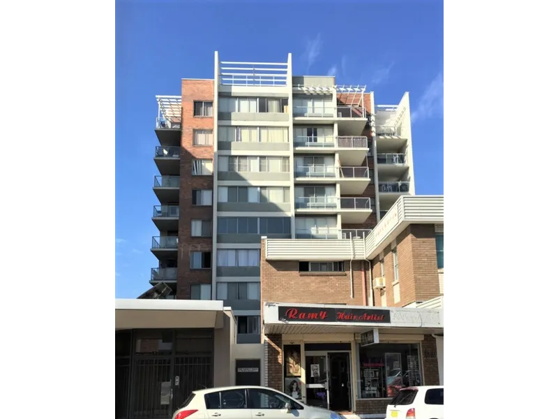 Modern 2 Bedroom 2 Bathroom unit in the heart of Fairfield. Great location