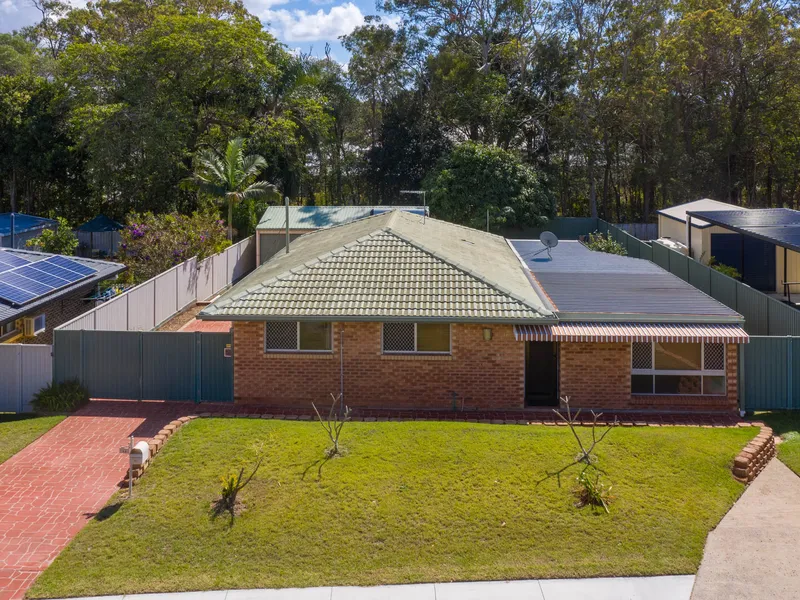 PERFECT FIRST HOME OR DOWNSIZER/INVESTMENT SITUATED IN THRIVING VICTORIA POINT LOCATION