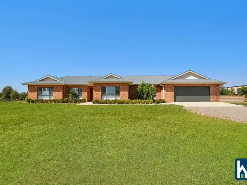 Magnificent Semi-Rural Lifestyle