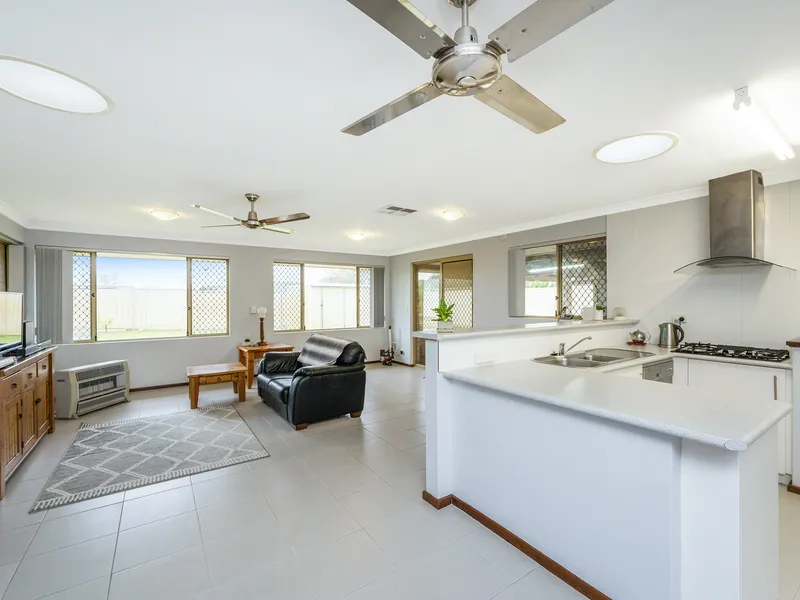 COASTAL LIVING - REAR ACCESS