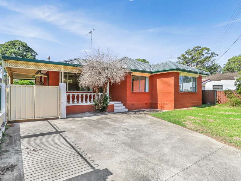 Close to all amenities and Perfect for Growing family!!