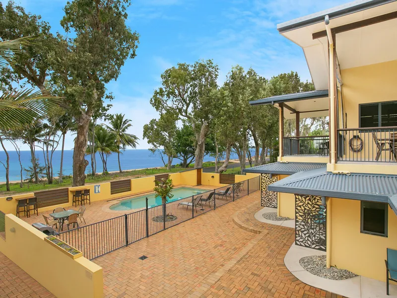 Beachfront Dream Residence with 4 Separate Self Contained Apartments !