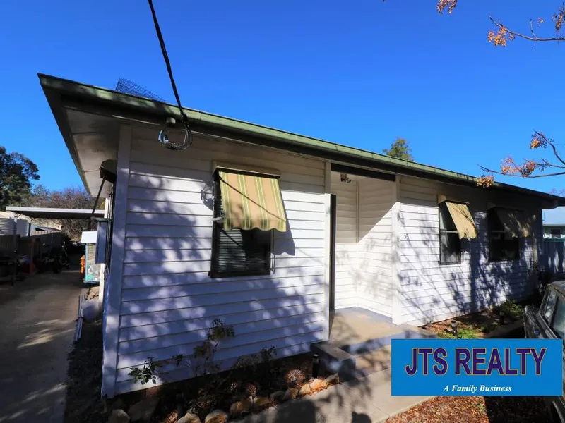 Renovated Kitchen & Bathroom