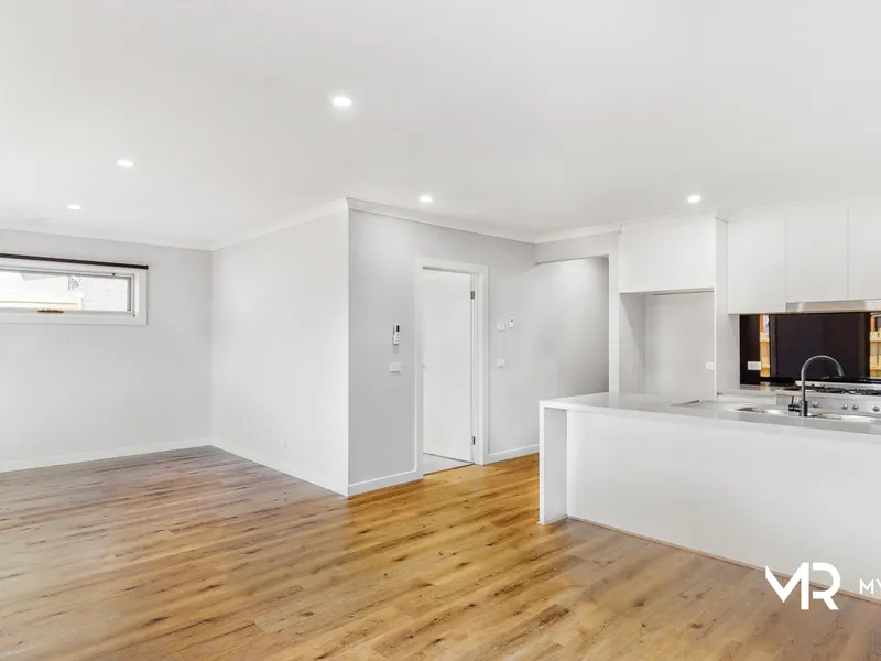 Stunning Brand New Residence