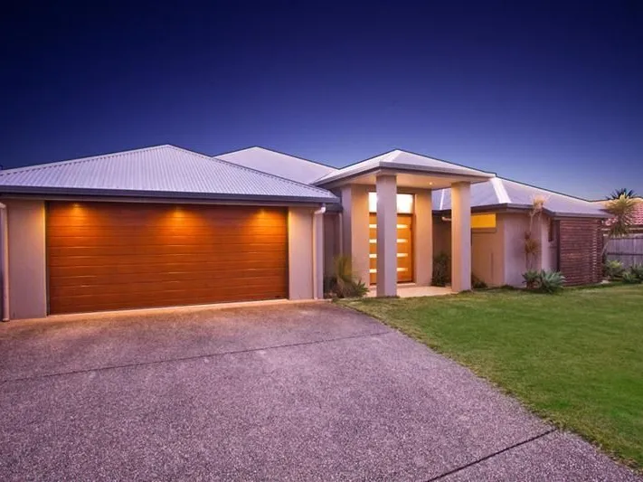 730SQM HOME WITH FAMILY FRIENDLY DESIGN, NEW CENTRALISED AIR CON, NEW FENCE, MAINTENANCE ALL DONE