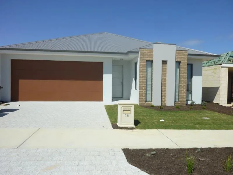 BEAUTIFUL SPACIOUS HOME IN THE HEART OF ALKIMOS