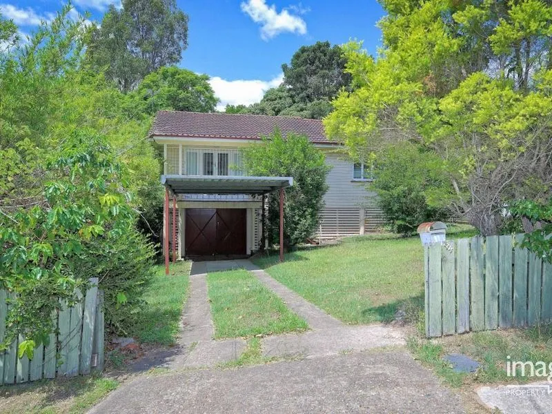 IDEALLY LOCATED FAMILY HOME, DON'T MISS OUT!!