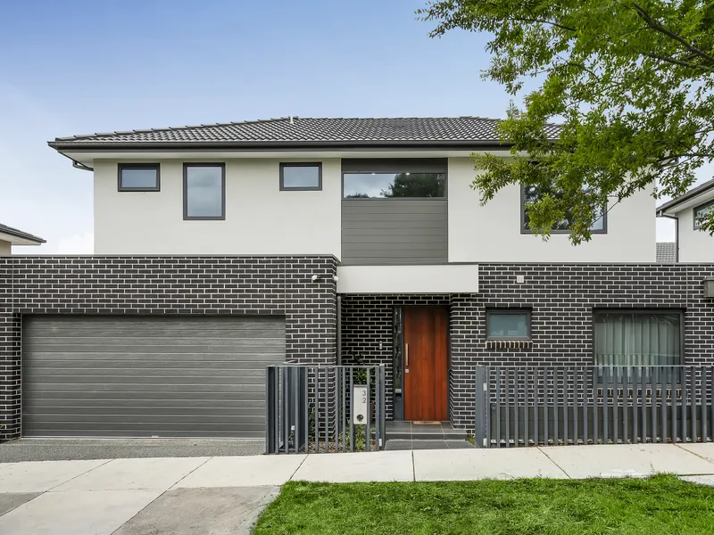 A vogue design and luxuriously new