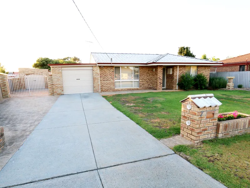 7 Tangaroa Close, Cooloongup, WA 6168 - EOI Offers Over $335,000
