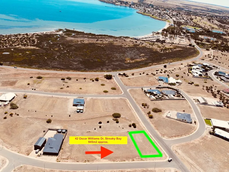 LARGE CORNER ALLOTMENT OF 965m2 WITH OUTSTANDING OCEAN VIEWS!