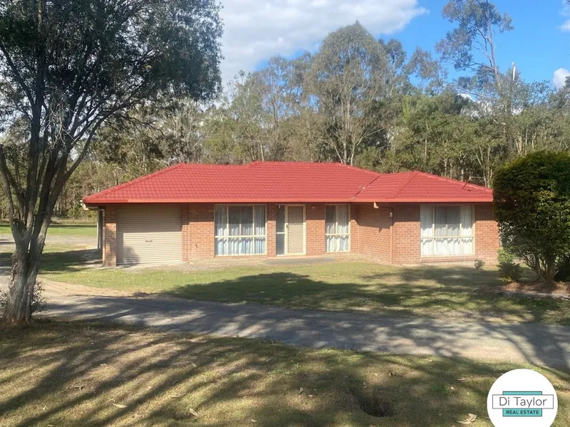 4 Bedroom Home on 1 Acre in Jimboomba Township
