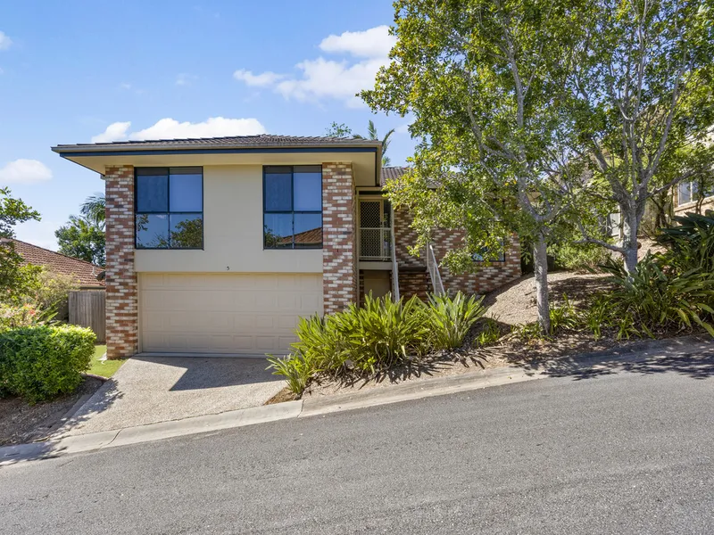 SUPER SPACIOUS FOUR BEDROOM HOME / SECURE GATED ESTATE