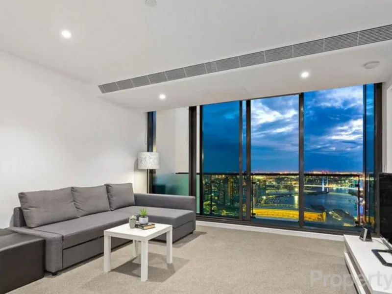 Large Two Bedroom CBD Apartment with Stunning Views and Carpark included!