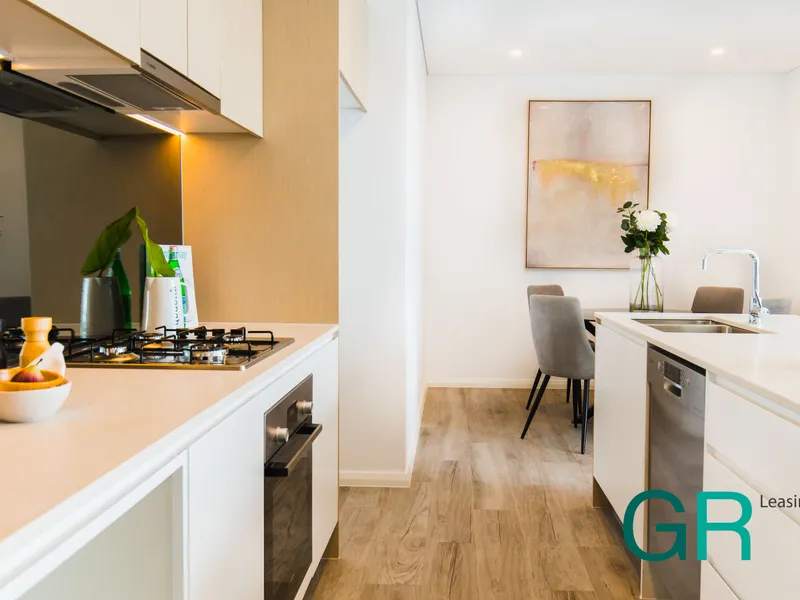 【Last one】Oversized 1 Bedroom $410 · Only 2min Walk to Metro 