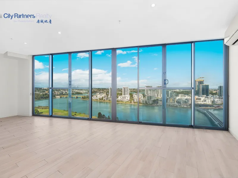 Luxury Waterview & Convenience!